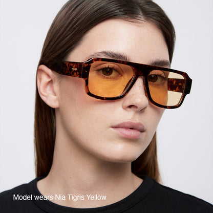 Nia Black Orange