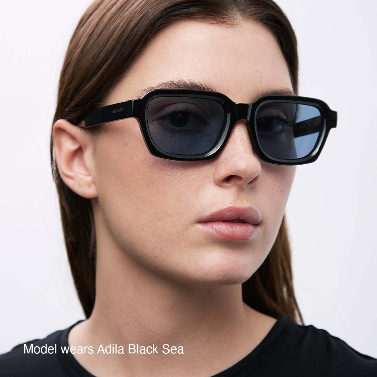 Adila All Black
